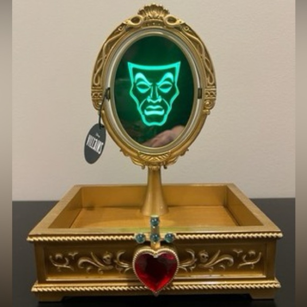 B&BW Evil Queen Cosmetics Tray